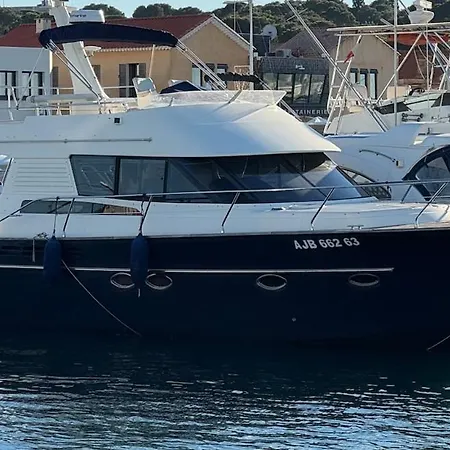 3-bedroom Architect's In Minimum 3 Nights * Porquerolles