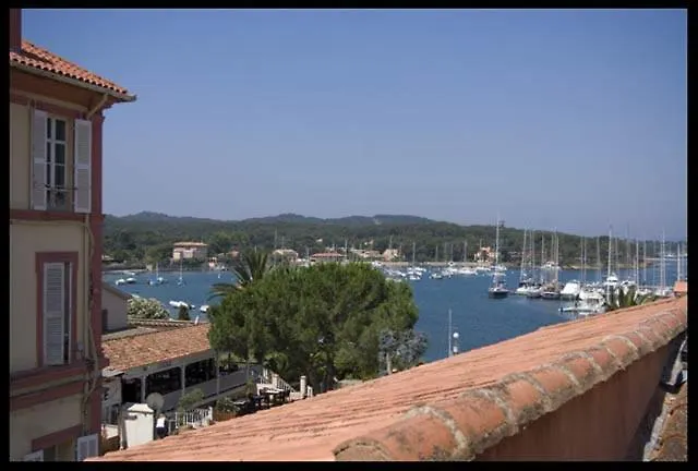 3-bedroom Architect's In *