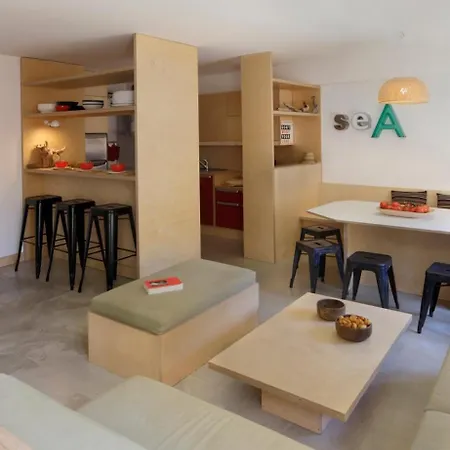 Апартаменты 3-bedroom Architect's In Minimum 3 Nights